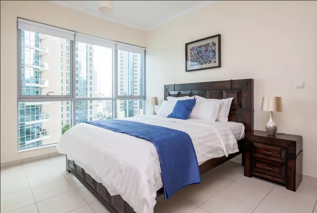 דובאי Faraway Homes - Burj Residences מראה חיצוני תמונה